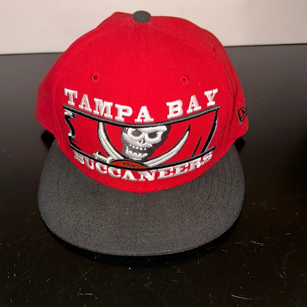 Tampa bay buccaneers fitted hat 7 3/8